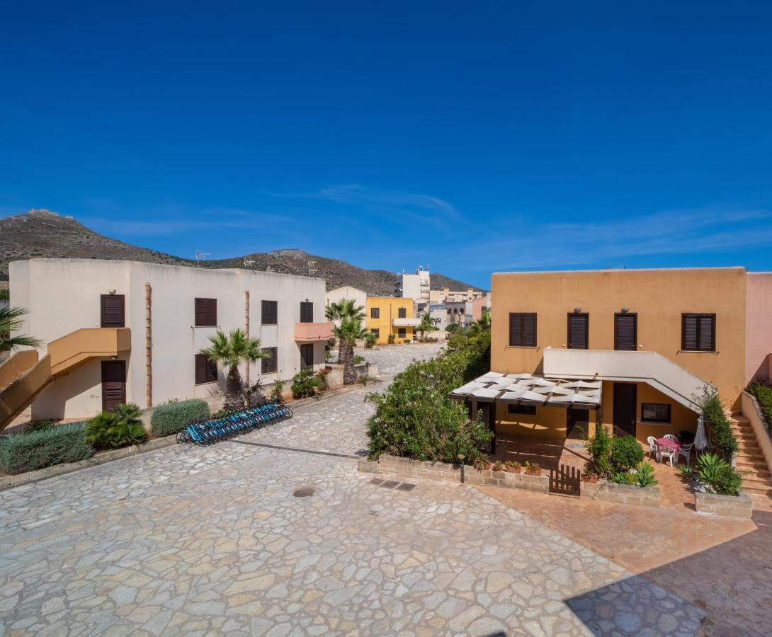 Elimi Favignana Apartments - Residence in città Exterior foto
